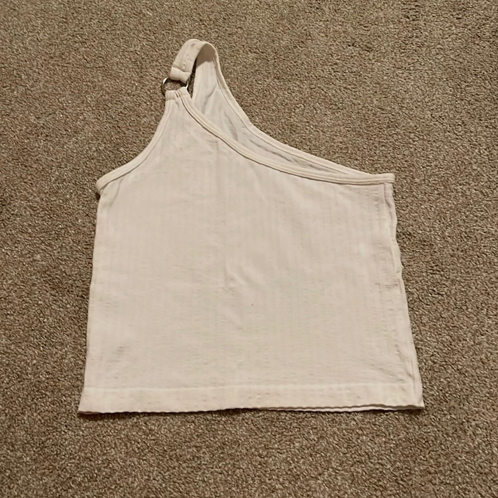 White one shoulder crop top